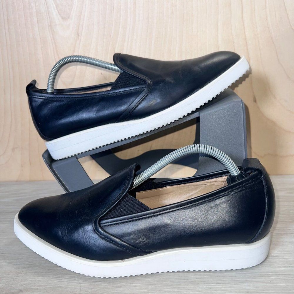 Everlane Black Leather Slip-On Flats with White Soles